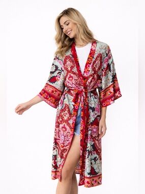 Cleo Floral Kimono Robe Cover-up One Size NWT Boho Paisley Lightweight Duster